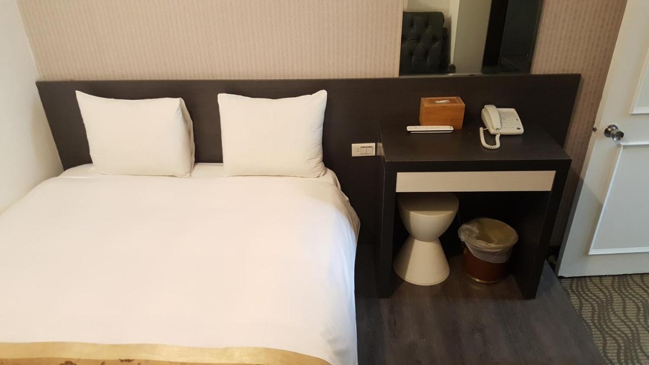 Queens Hotel Taipei Eksteriør billede