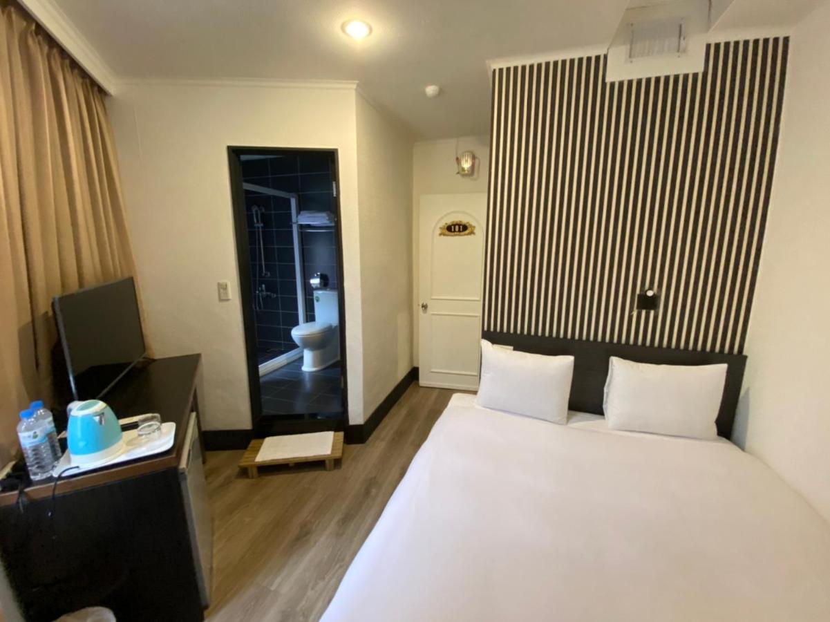 Queens Hotel Taipei Eksteriør billede